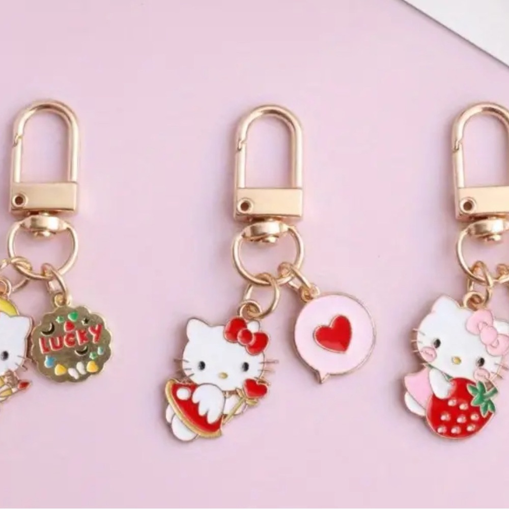 Hello Kitty Sanrio Cartoon Design Keychain 1 pc- NIP - Picture 4 of 10